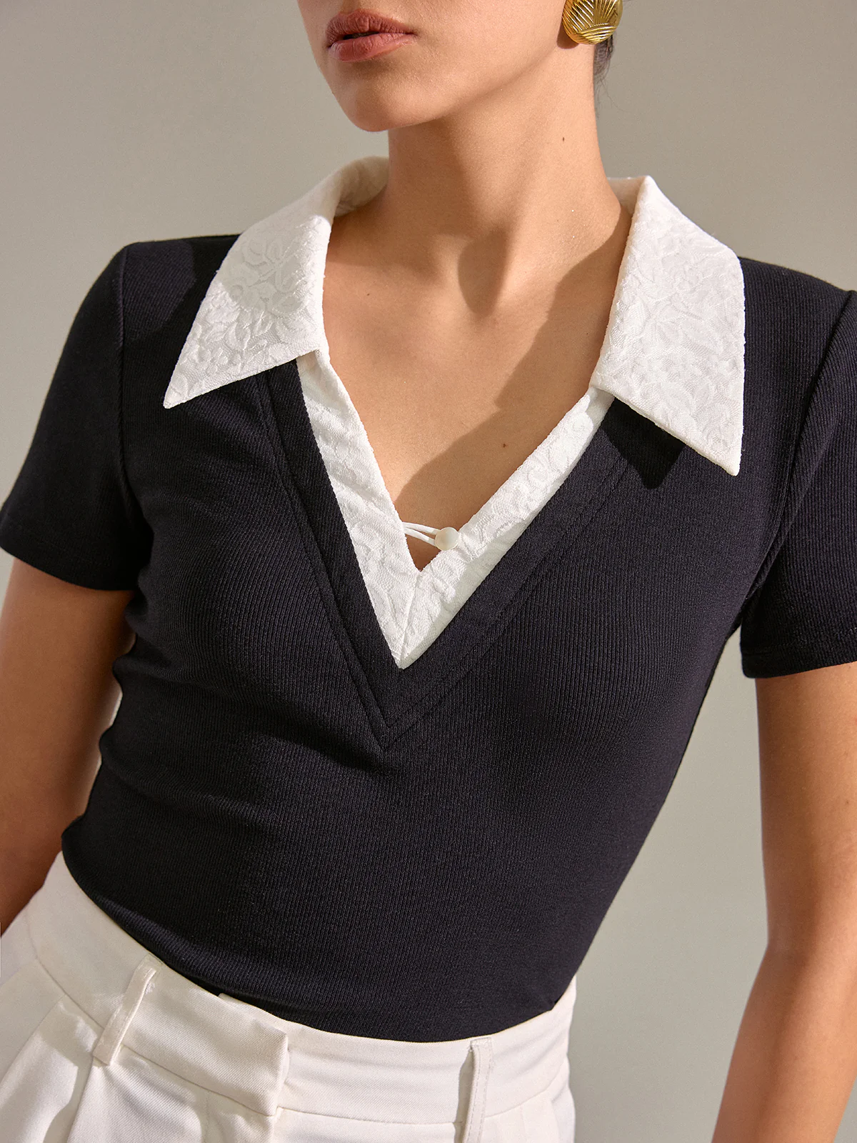 Contrast Lace Collar Cotton Blend T-Shirt - Wholesalesil