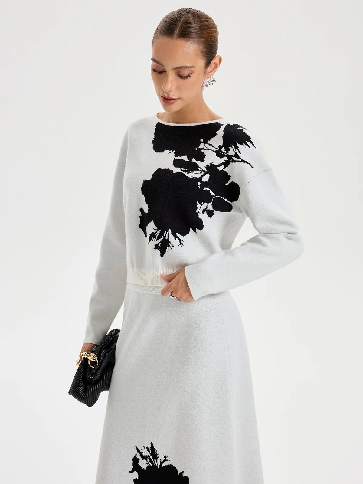 Ink-Wash Painting Pattern Round Neck Knit Top - Wholesalesil