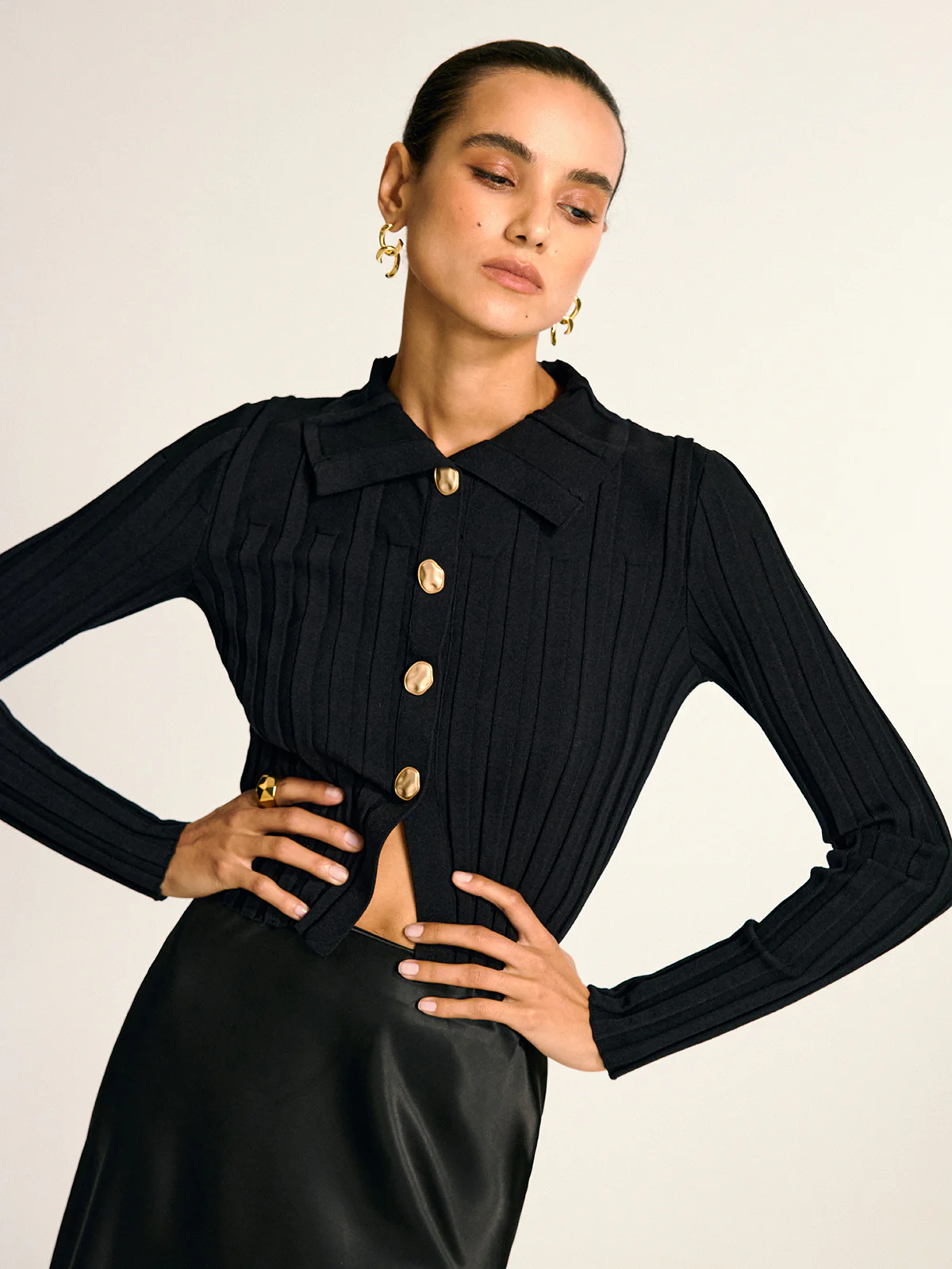 Metal Button Fitted Collared Knit Top - Wholesalesil