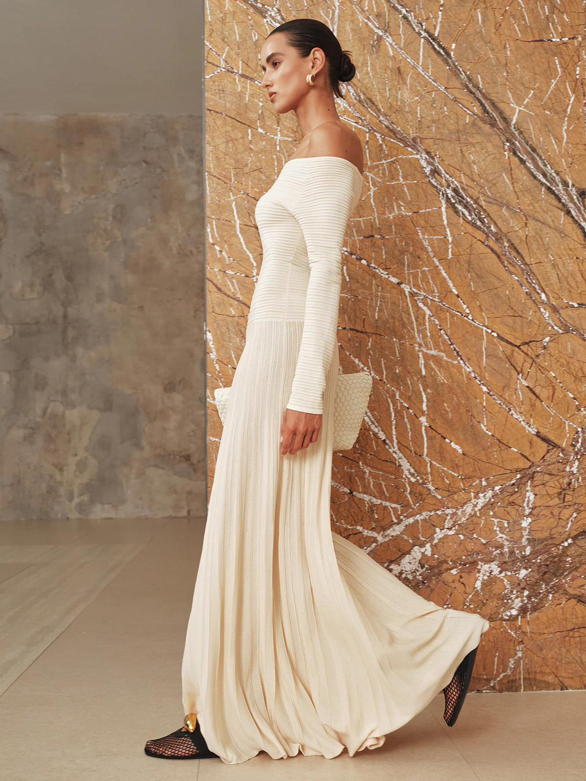 Off-Shoulder Textured Knit Maxi Dress - Wholesalesil