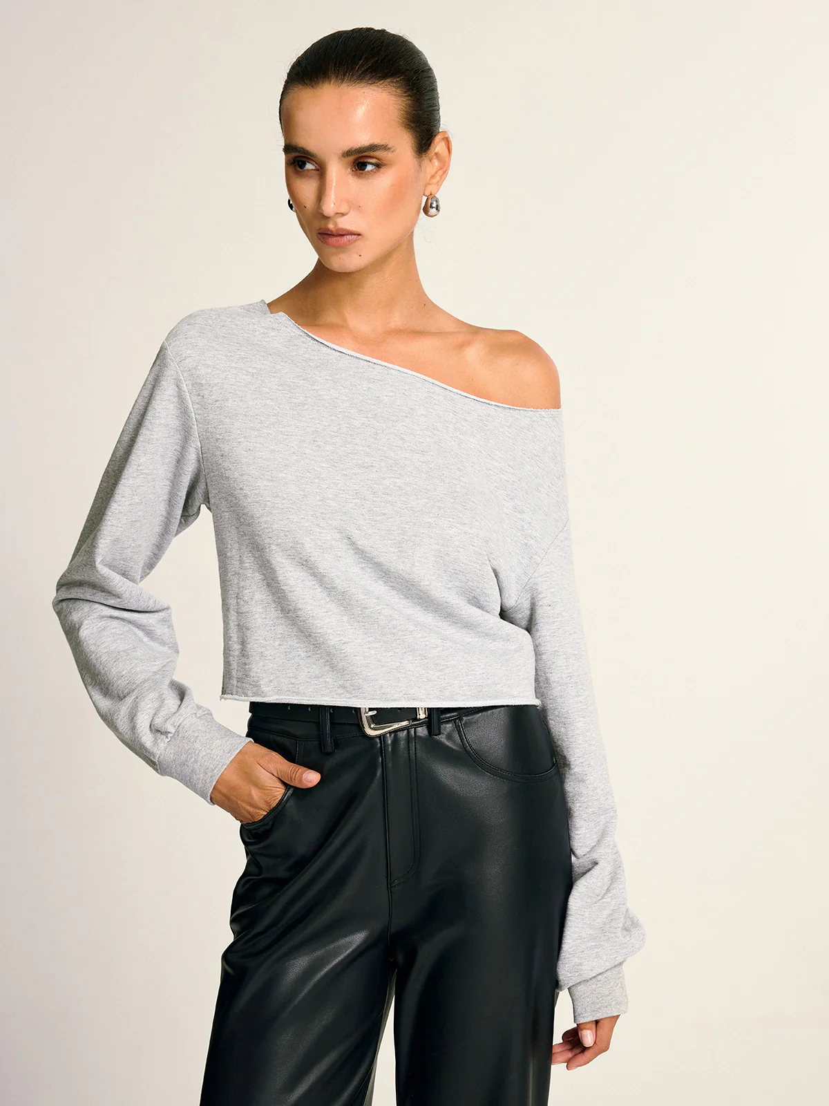 Asymmetric Off-Shoulder Cropped Sweatshirt - Wholesalesil