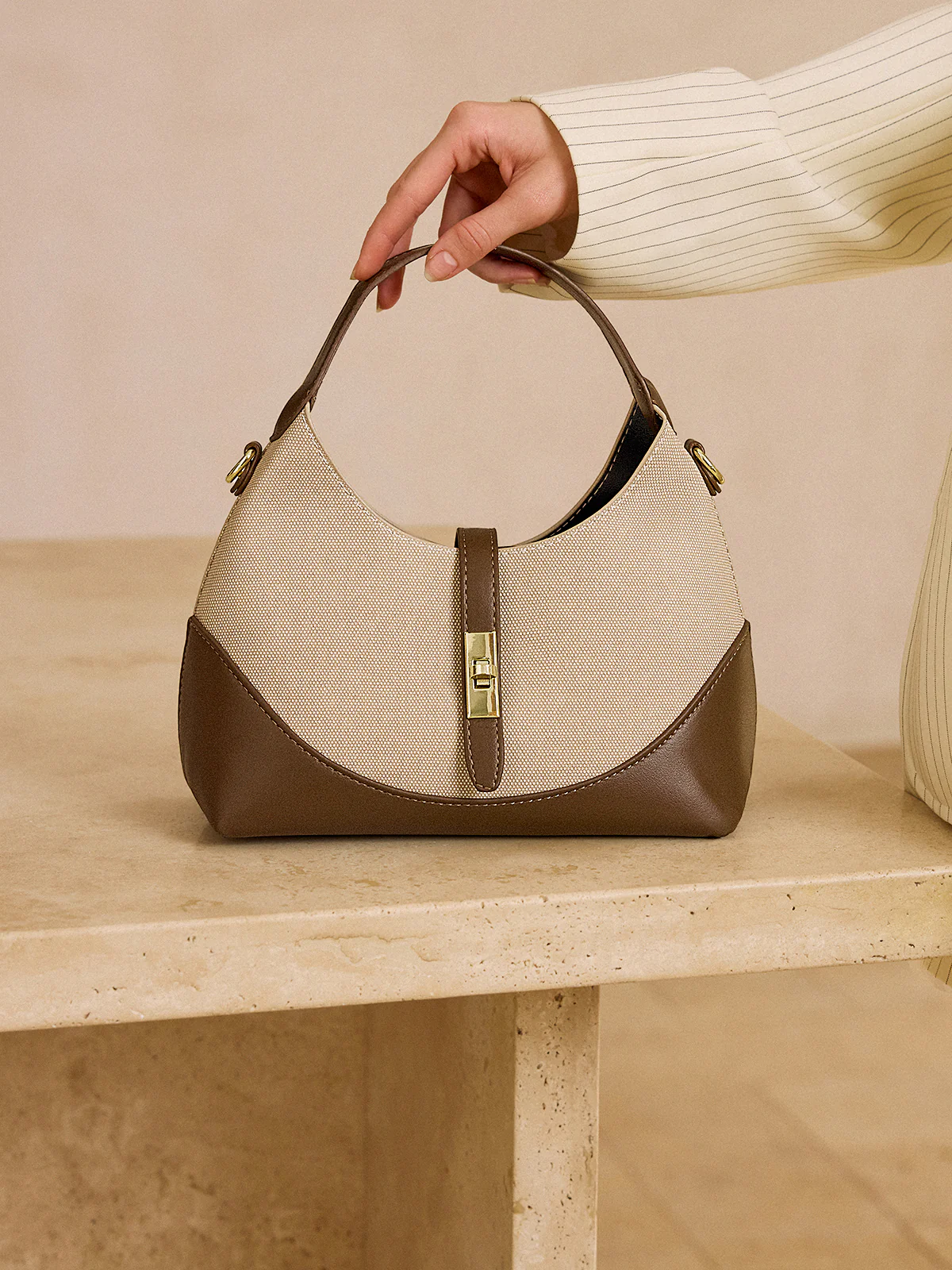 Color-Blocked Dumpling-Shaped Bag with Metal Lock - Wholesalesil