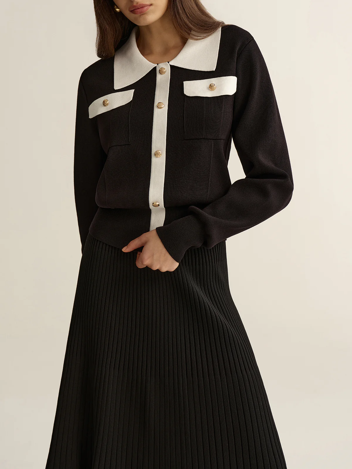 Contrast Trim Knit Top and Pleated Skirt Set - Wholesalesil