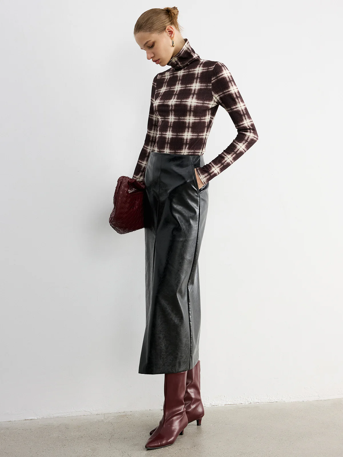 Plaid Slim Turtleneck Blouse - Wholesalesil
