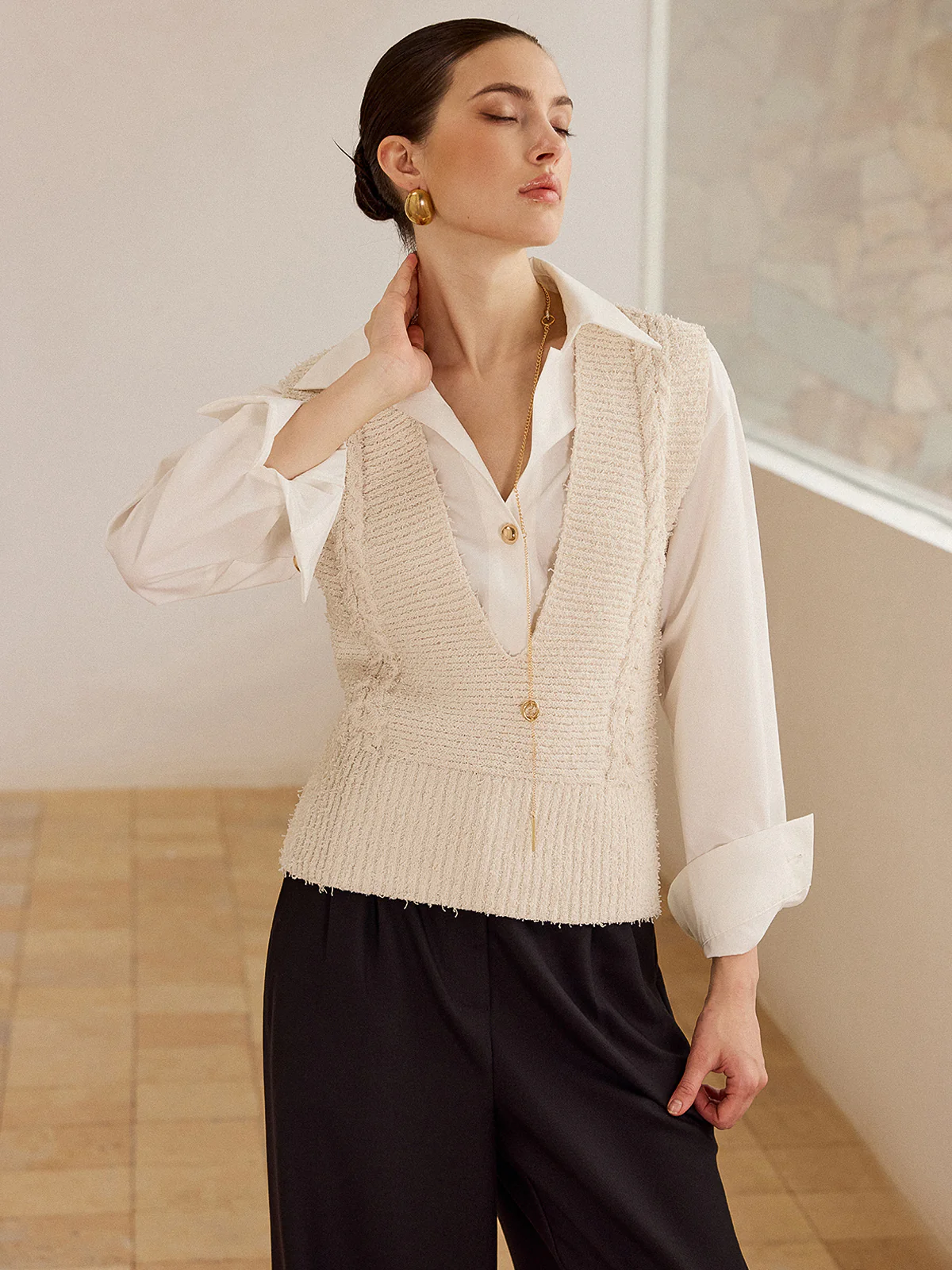 Cable Knit V-Neck Vest - Wholesalesil