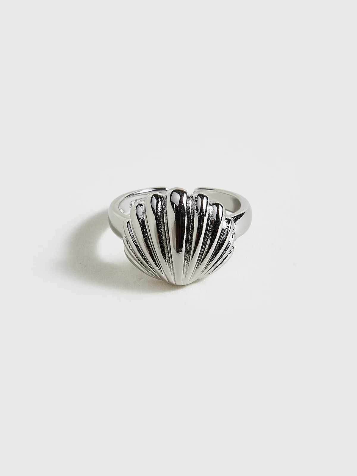 Silve-Tone Shell-Shaped Ring - Wholesalesil