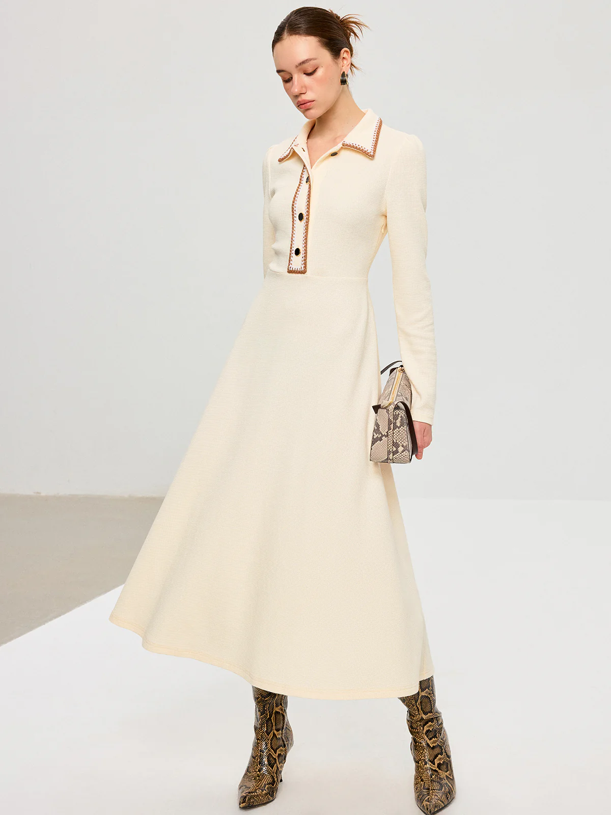 Contrast Trim Collared Midi Dress - Wholesalesil