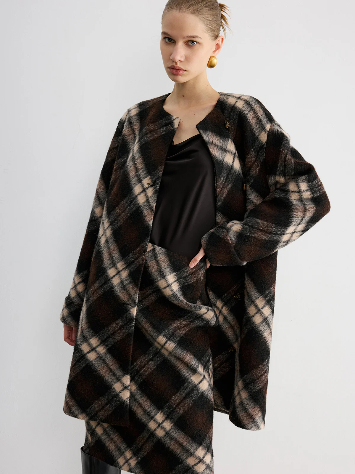 Plaid Wool-Blend Coat with Matching Scarf - Wholesalesil