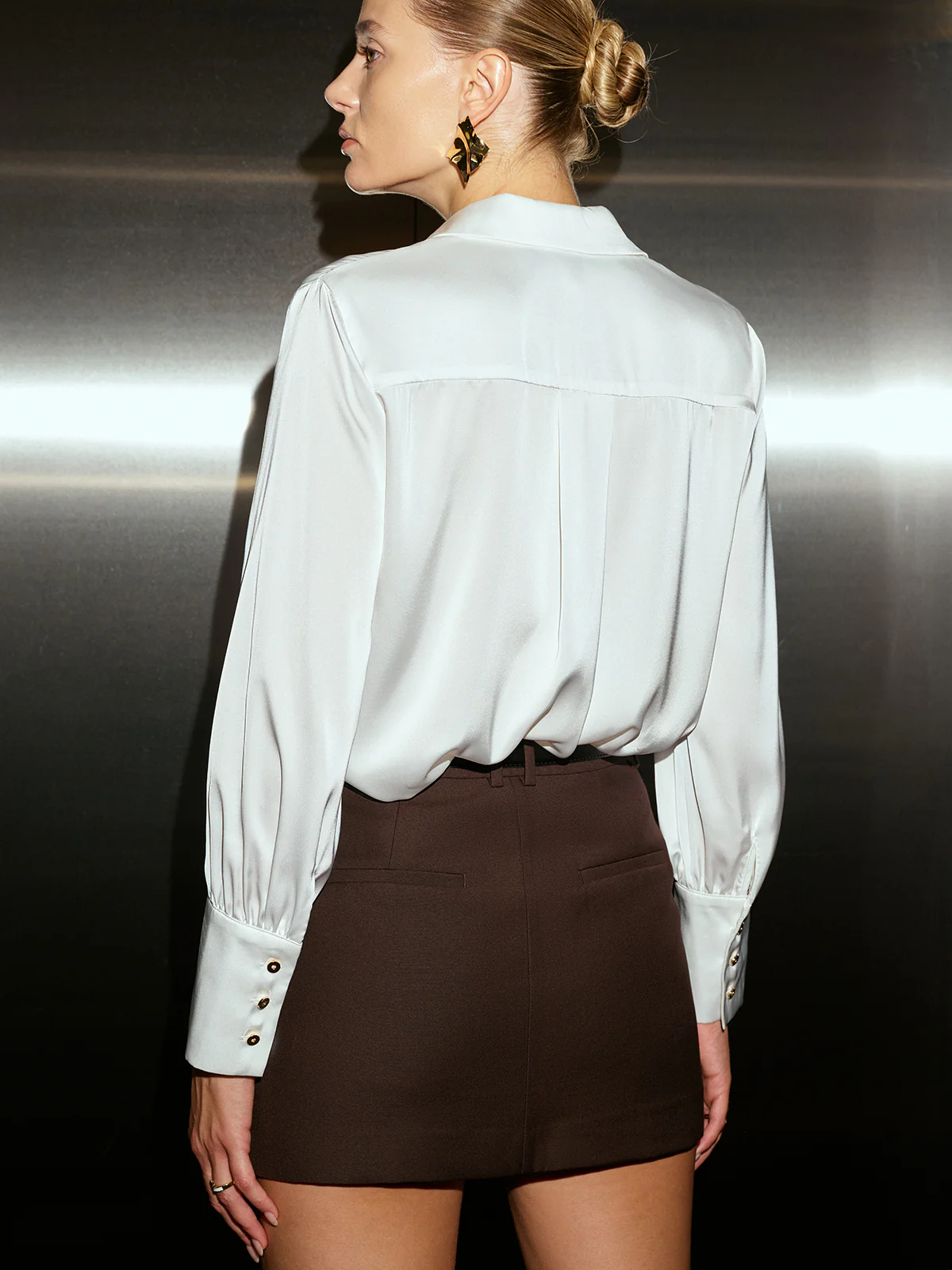 Wrinkle-resistant Long Sleeve Satin Metal Button Shirt - Wholesalesil